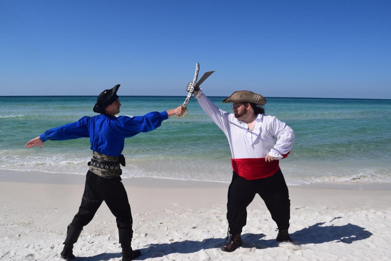 Days Inn By Wyndham Panama City Beach/Ocean Front Ngoại thất bức ảnh