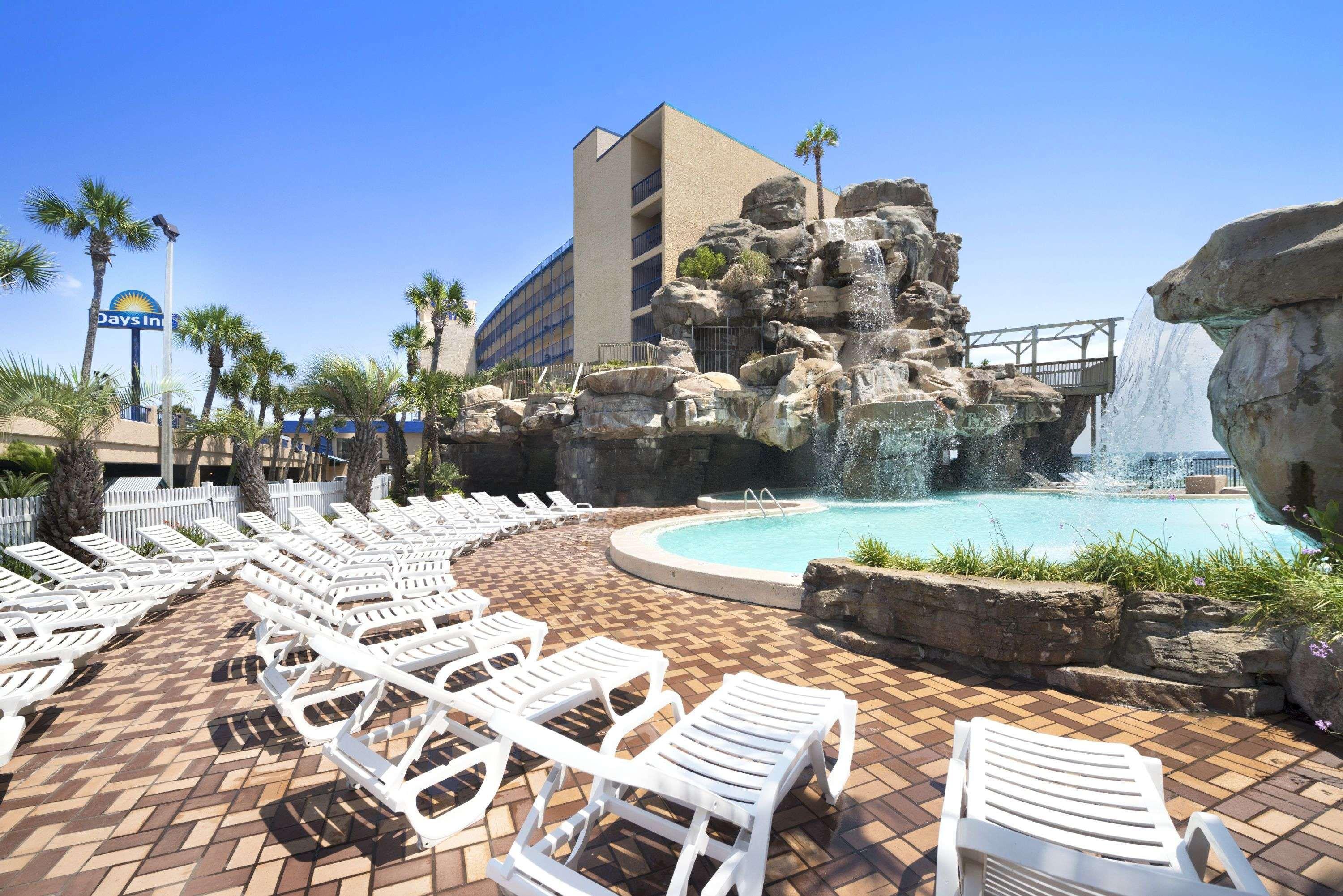 Days Inn By Wyndham Panama City Beach/Ocean Front Ngoại thất bức ảnh