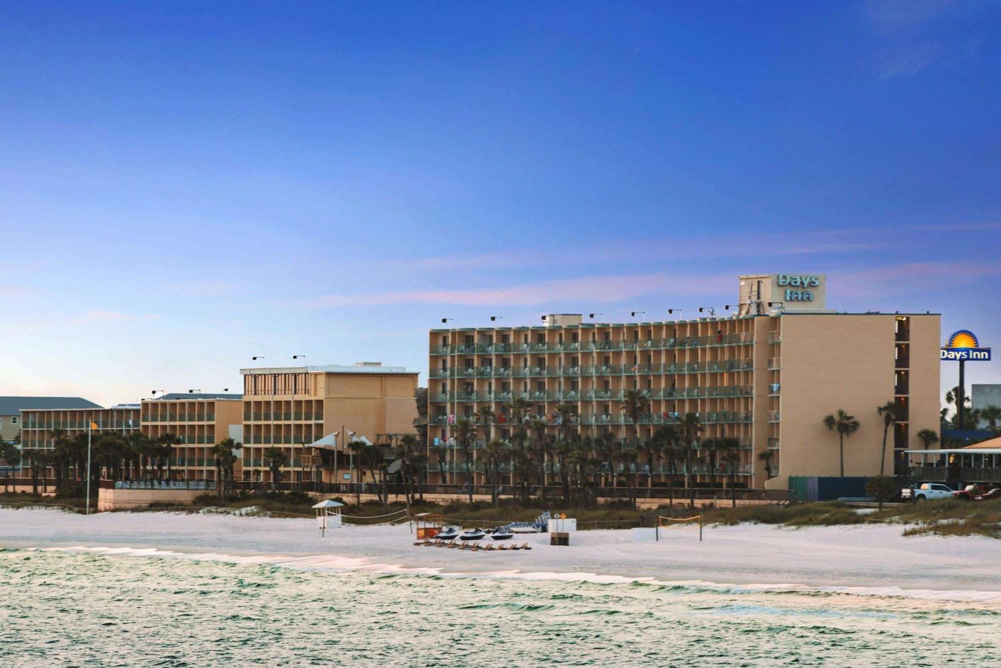 Days Inn By Wyndham Panama City Beach/Ocean Front Ngoại thất bức ảnh