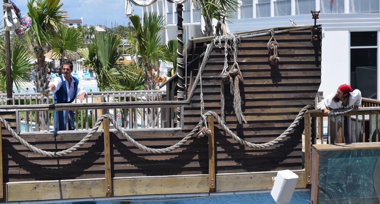 Days Inn By Wyndham Panama City Beach/Ocean Front Ngoại thất bức ảnh