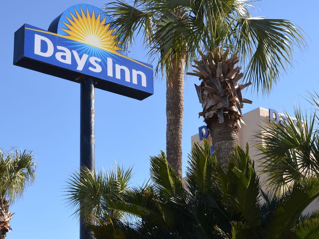 Days Inn By Wyndham Panama City Beach/Ocean Front Ngoại thất bức ảnh