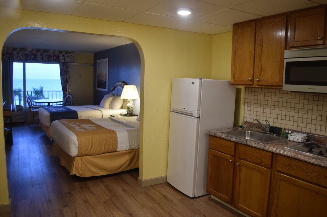 Days Inn By Wyndham Panama City Beach/Ocean Front Ngoại thất bức ảnh